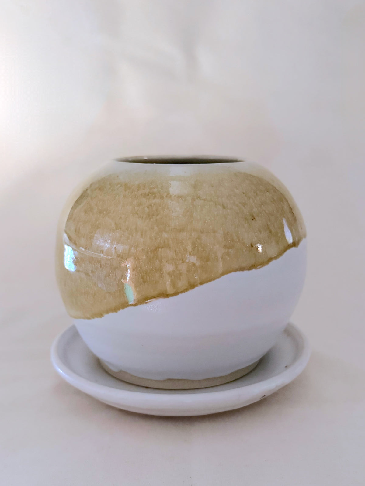 Honey Dip Globe Planter with Saucer